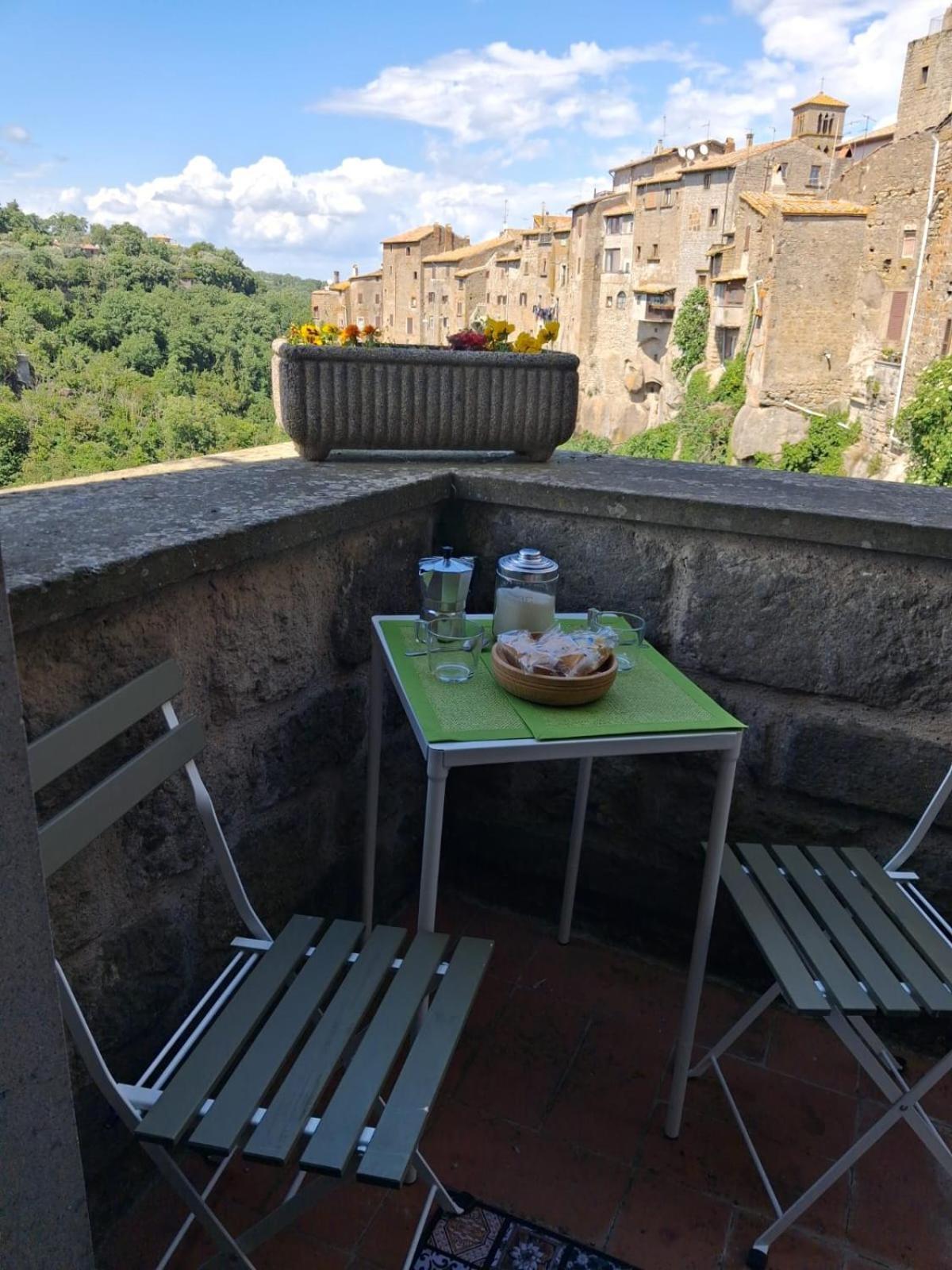 Sospesi Nel Borgo Apartment Vitorchiano Exterior foto